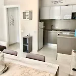 Shabby House Donatella דירה *